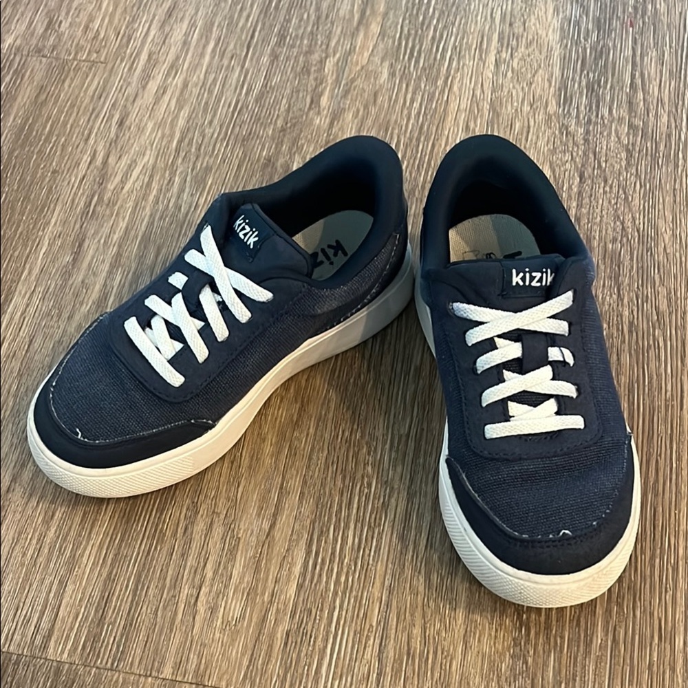 Kizik Kids 11 Navy Prague sneakers